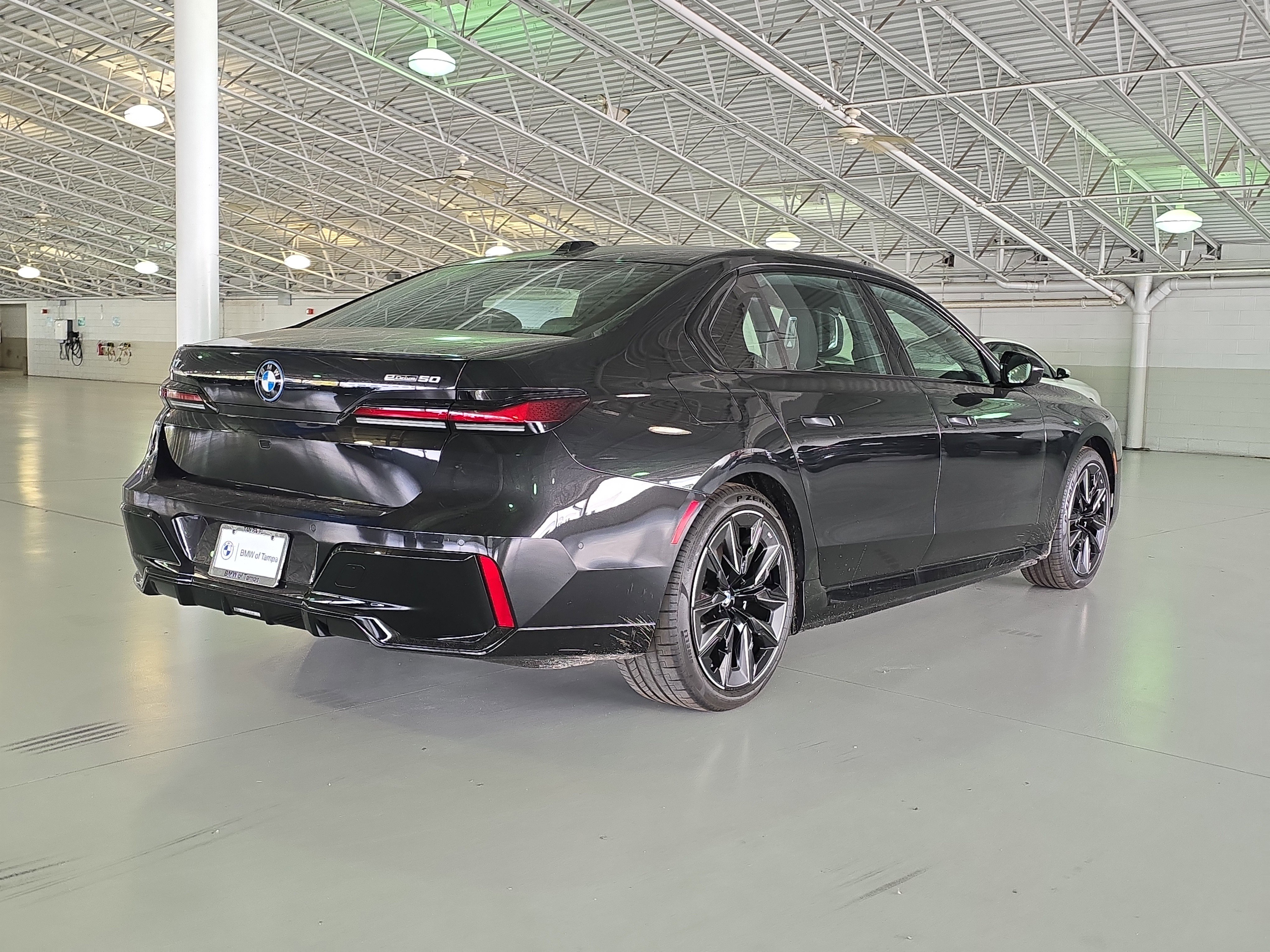 New 2026 BMW i7 eDrive50 w/ M Sport Package image 5
