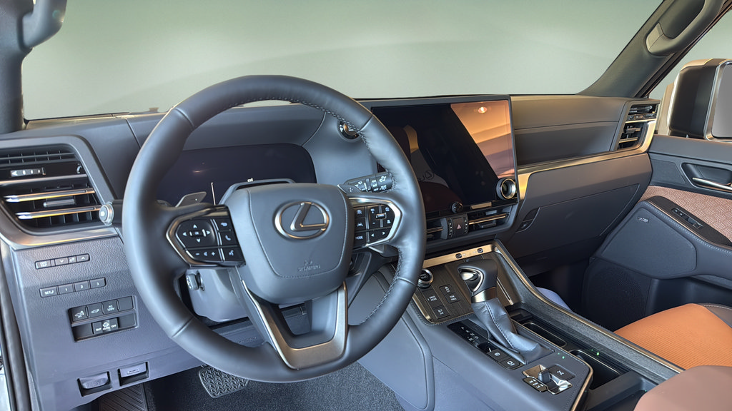 New 2026 Lexus GX 550 AWD/4WD image 17