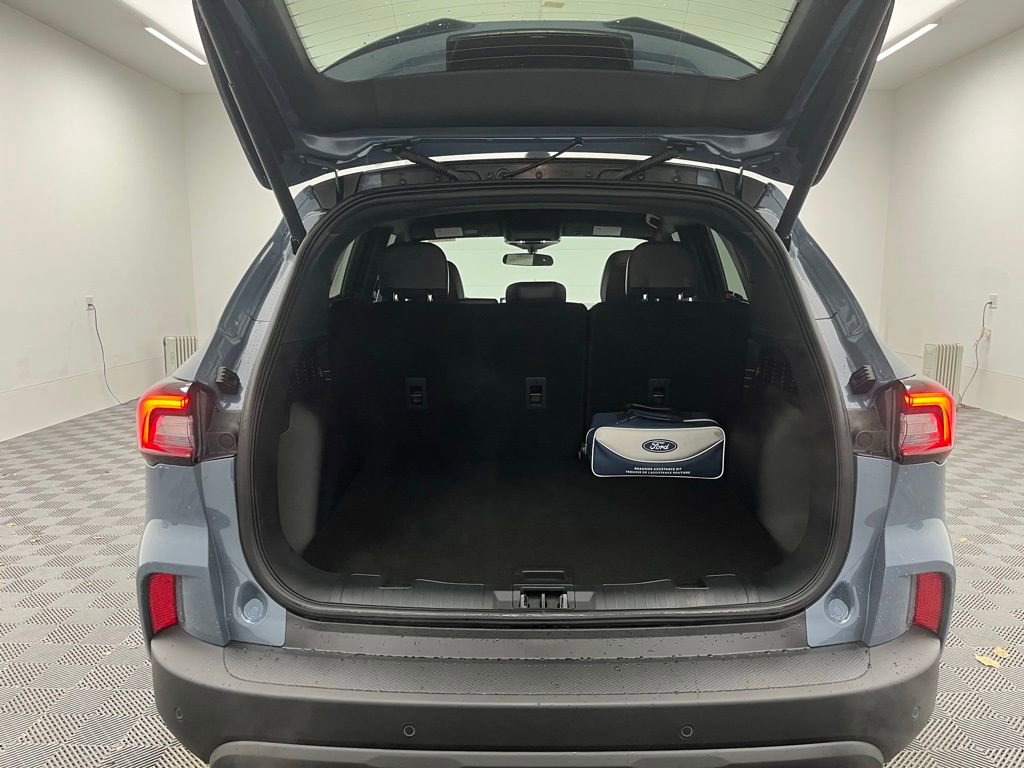 New 2026 Ford Escape ST-Line w/ Tech Pack #1 image 10
