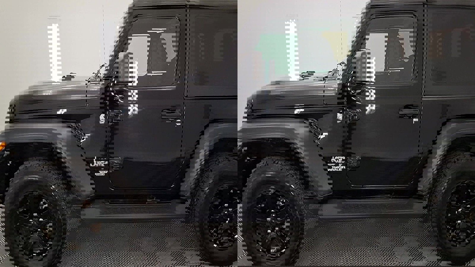Used 2018 Jeep Wrangler Sport S image 9