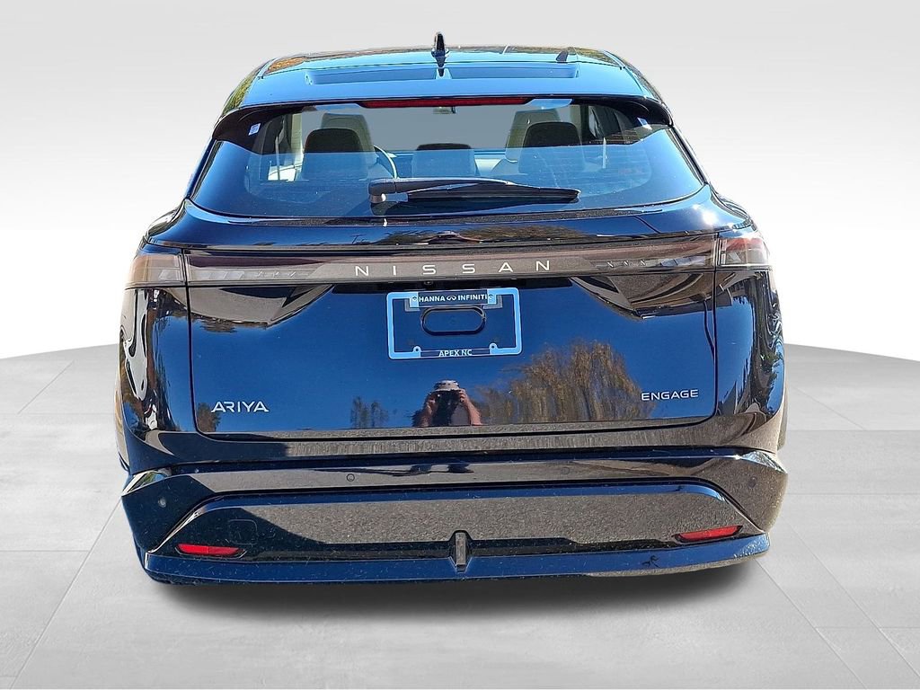 Used 2023 Nissan Ariya FWD image 5