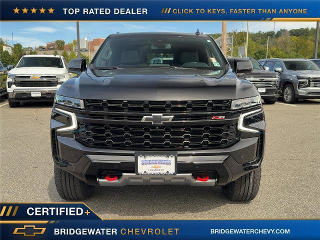 Used 2023 Chevrolet Tahoe Z71 w/ Luxury Package AWD/4WD image 4