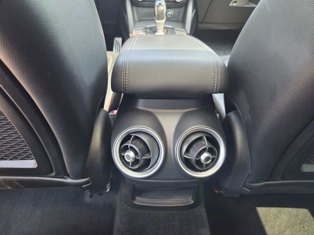 Used 2019 Alfa Romeo Stelvio Sport w/ Quick Order Package 22J Sport AWD/4WD image 25