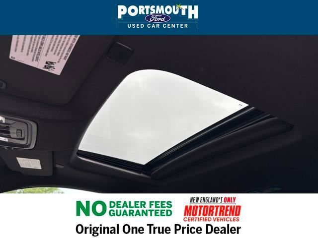 Used 2024 Chevrolet Silverado 1500 High Country w/ Technology Package image 9