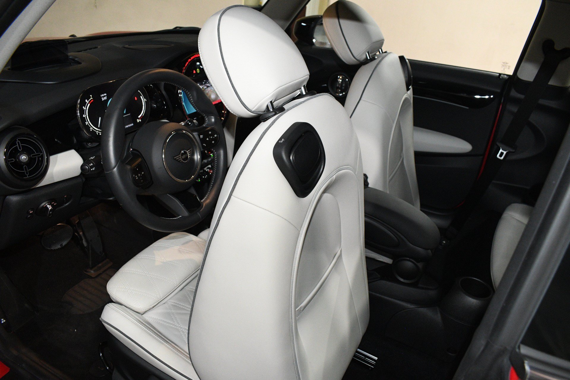 Used 2023 MINI Cooper S FWD image 15