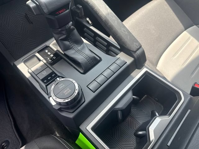 Used 2025 Toyota Tacoma TRD Sport AWD/4WD image 30