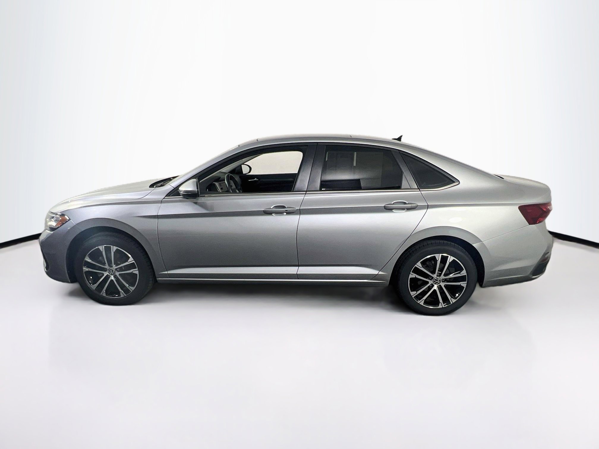 Used 2022 Volkswagen Jetta SE FWD image 8