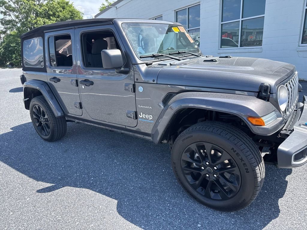 Used 2024 Jeep Wrangler Unlimited Sahara w/ Safety Group AWD/4WD image 10