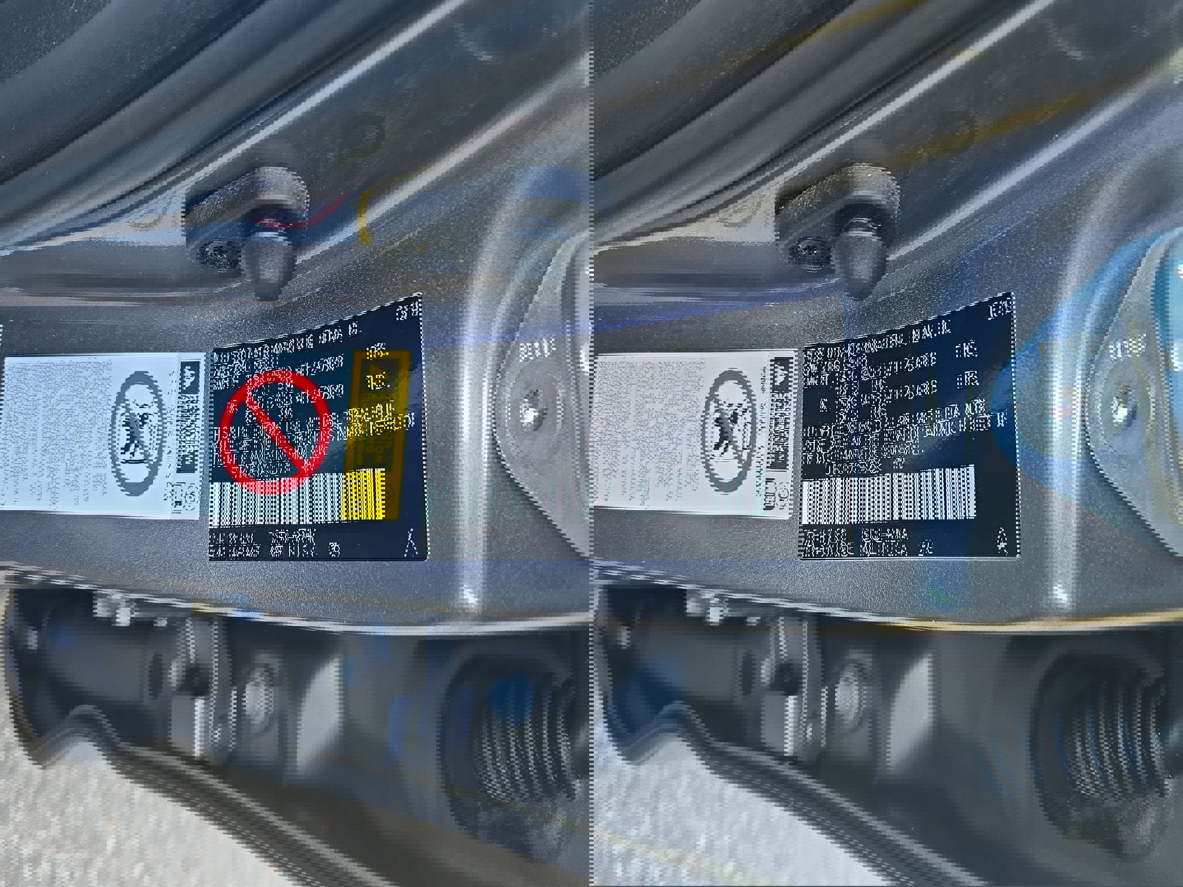 Used 2019 Toyota Highlander XLE FWD image 35