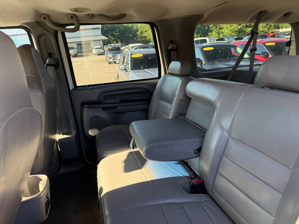 Used 2004 Ford Excursion 4WD image 33