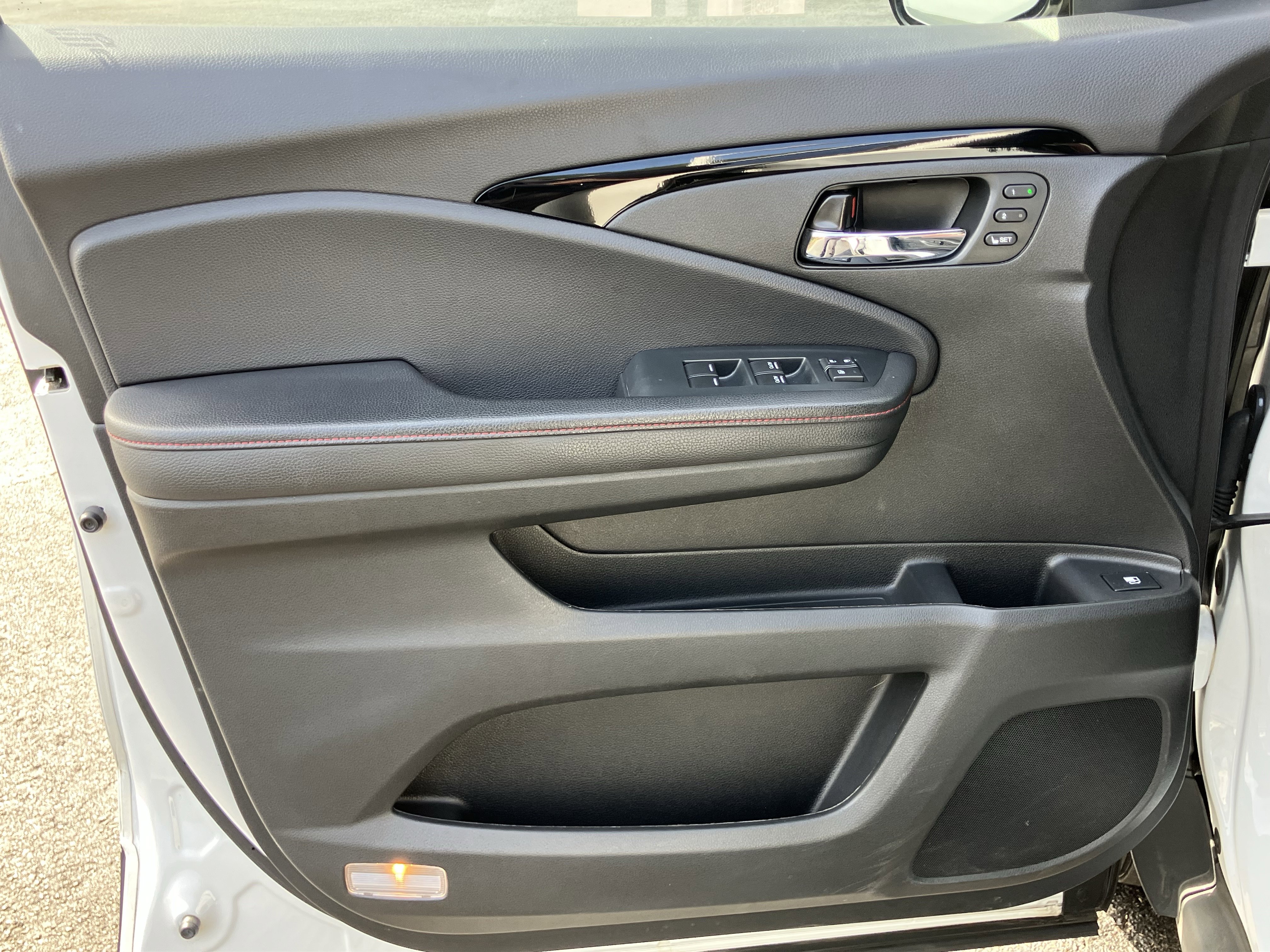 Certified 2023 Honda Ridgeline Black Edition image 14