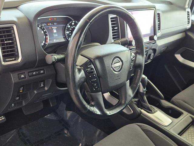 Used 2022 Nissan Frontier SV RWD image 9