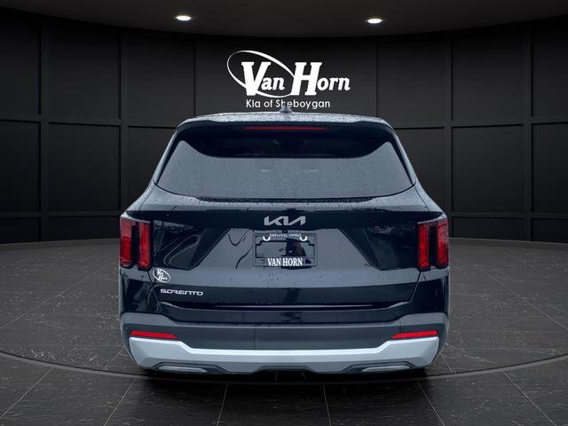 Certified 2025 Kia Sorento LX FWD image 6
