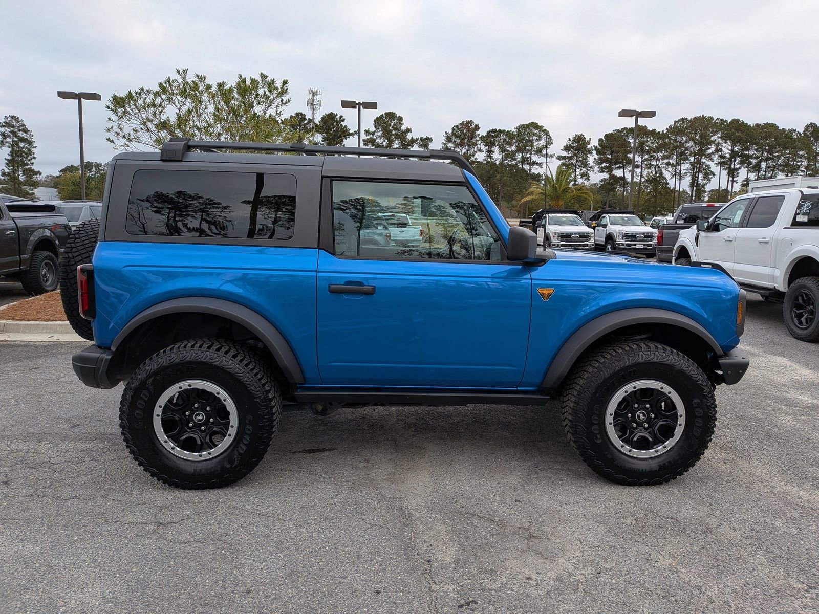 Certified 2021 Ford Bronco Badlands w/ Sasquatch Package image 3