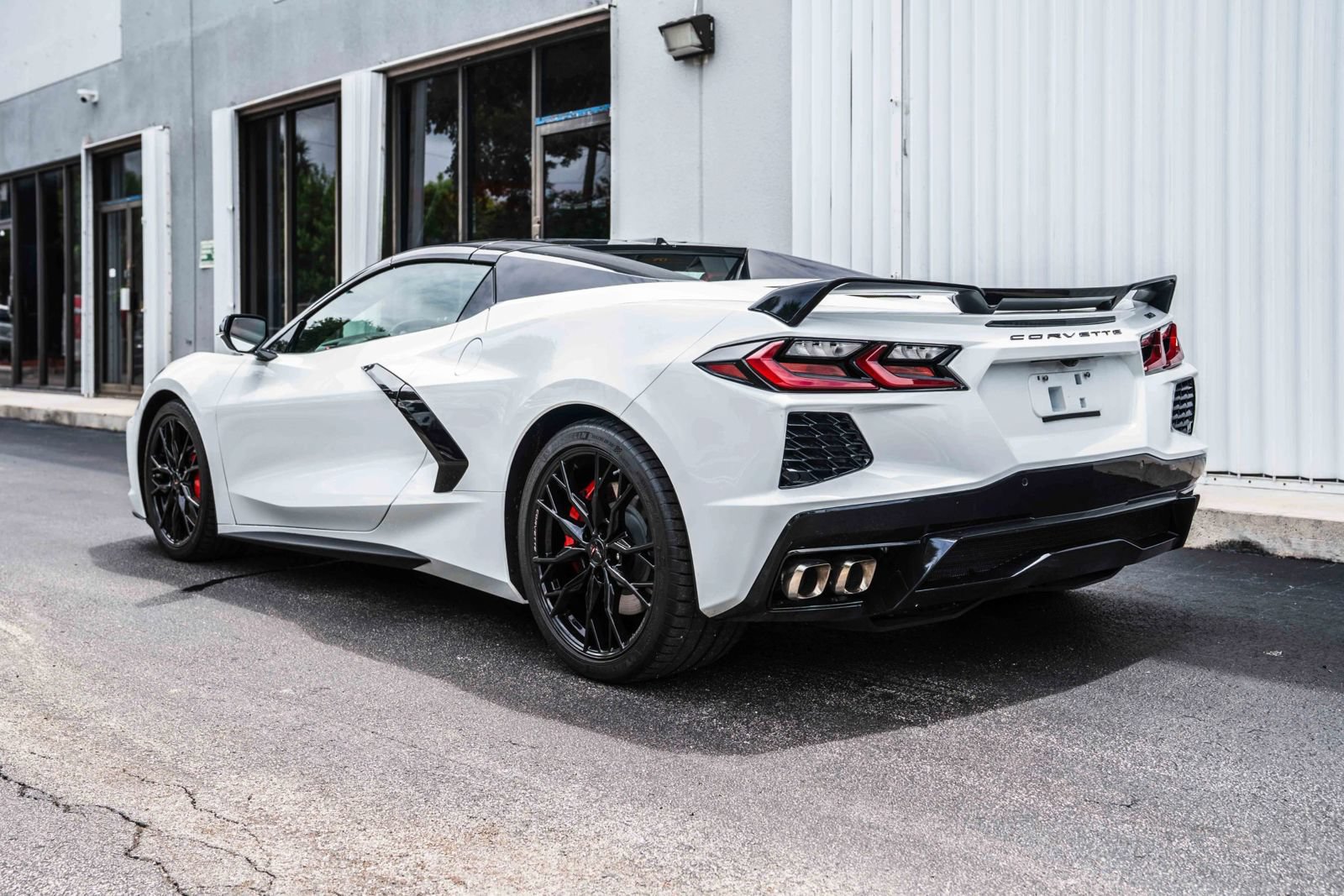 Used 2023 Chevrolet Corvette Stingray Premium Conv w/ Z51 Performance Package RWD image 8