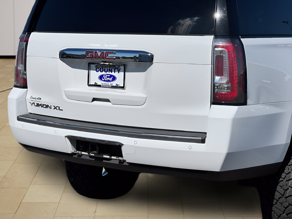 Used 2018 GMC Yukon XL Denali w/ Open Road Package AWD/4WD image 43