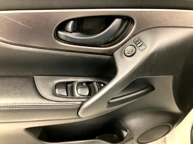 Used 2019 Nissan Rogue Sport S image 25