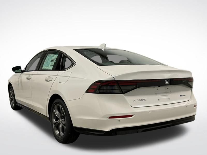 Used 2025 Honda Accord EX-L image 3