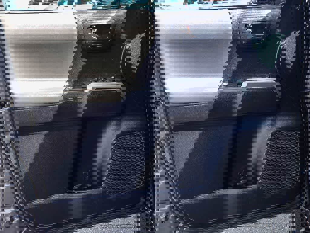 Used 2020 Toyota Tacoma SR5 RWD image 19