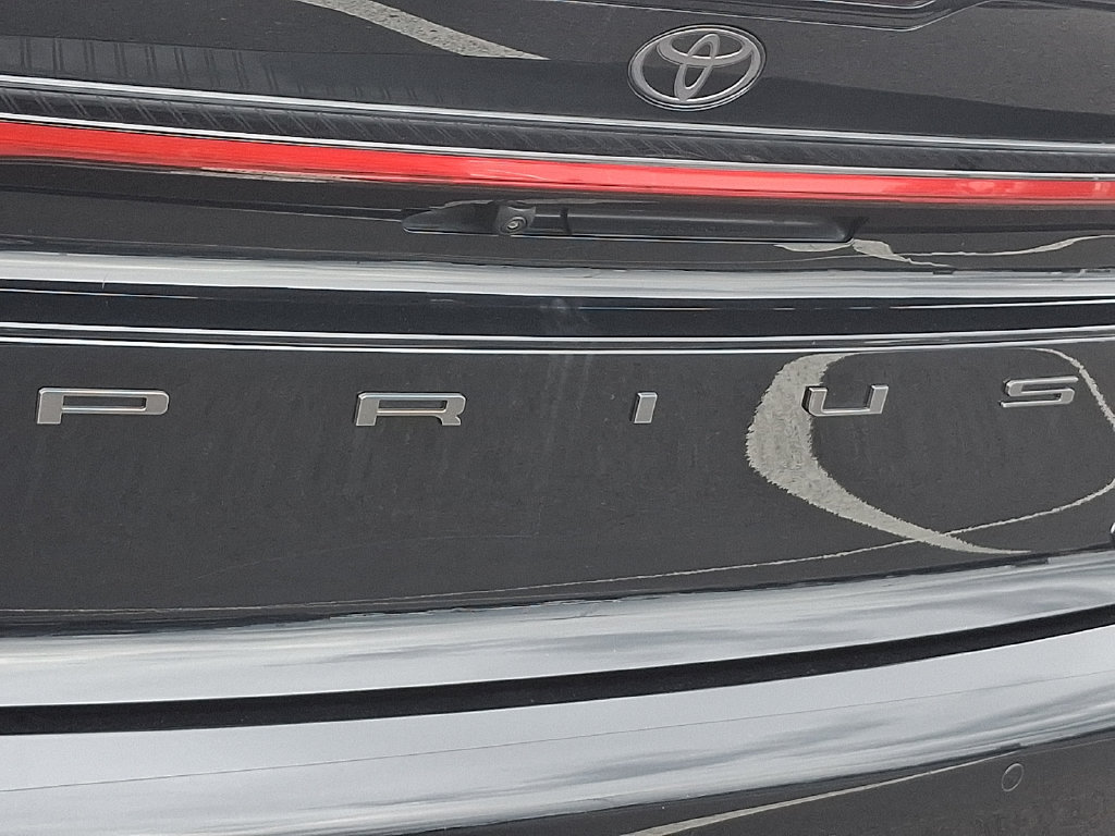 Certified 2024 Toyota Prius XLE FWD image 31