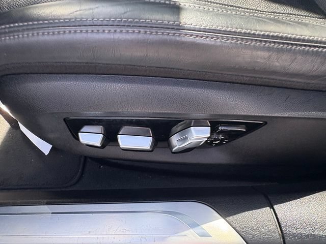 Used 2018 BMW 750i xDrive AWD/4WD image 27