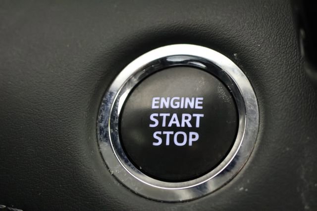 Used 2023 Toyota Highlander XLE image 16