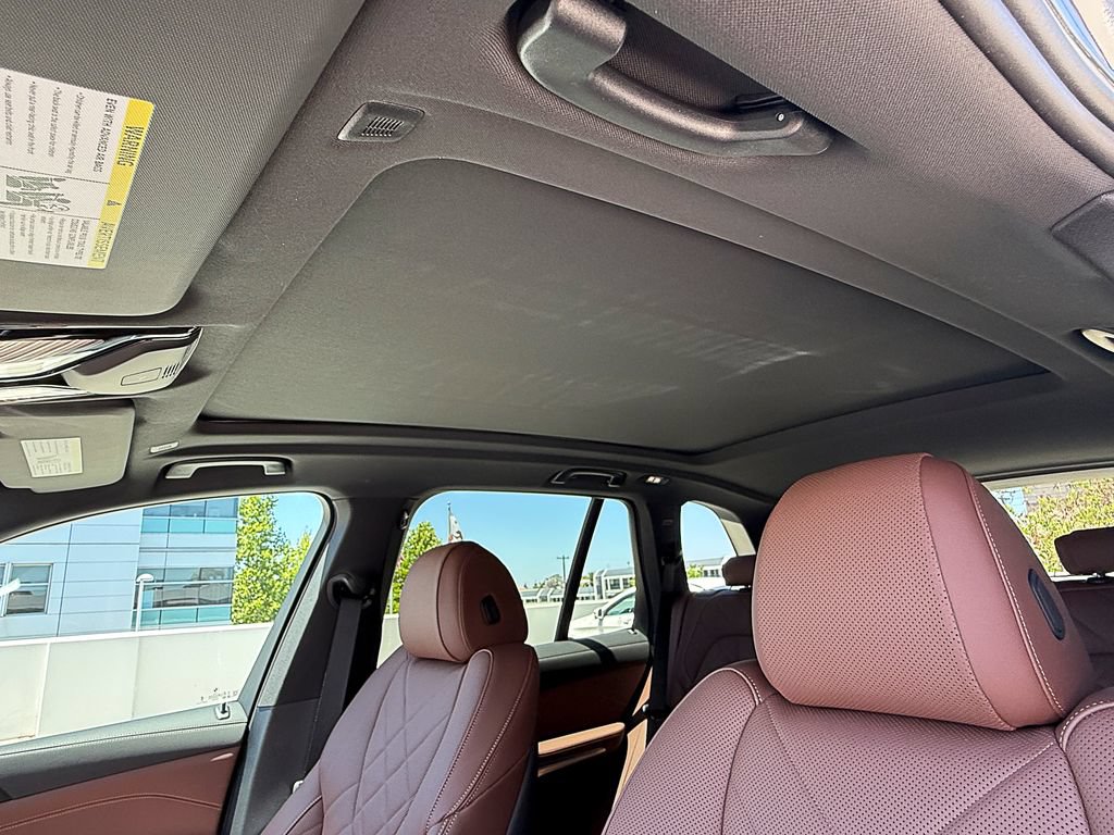 New 2026 BMW X5 sDrive40i w/ M Sport Package RWD image 14