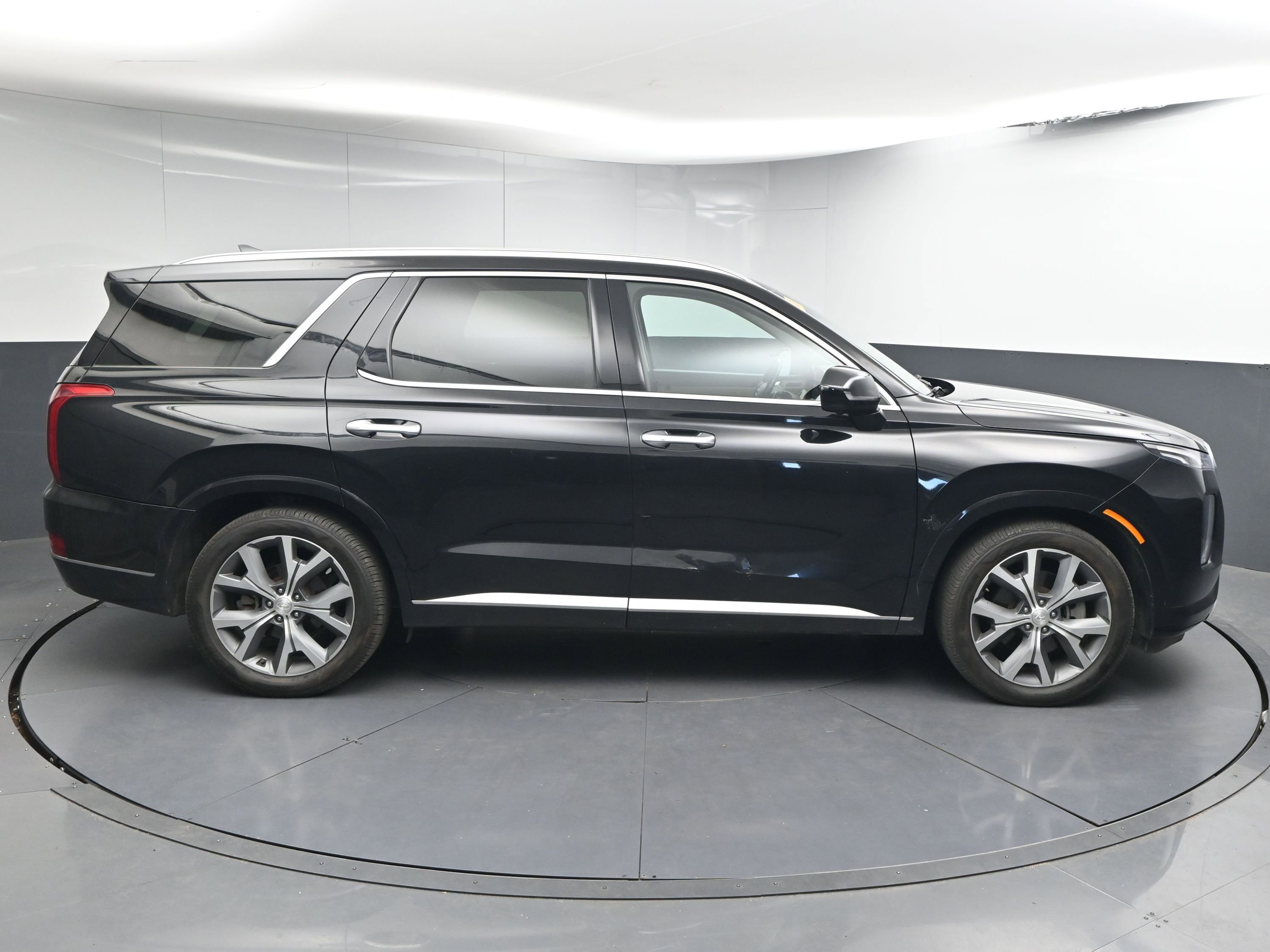 Used 2021 Hyundai Palisade Limited image 9