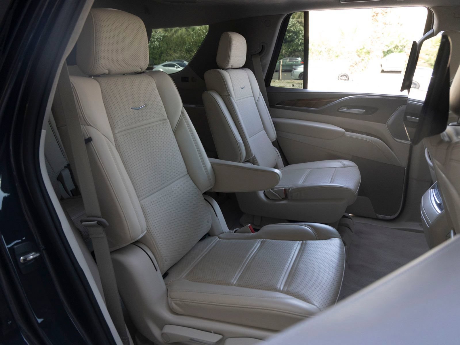 Used 2023 Cadillac Escalade Sport Platinum AWD/4WD image 23