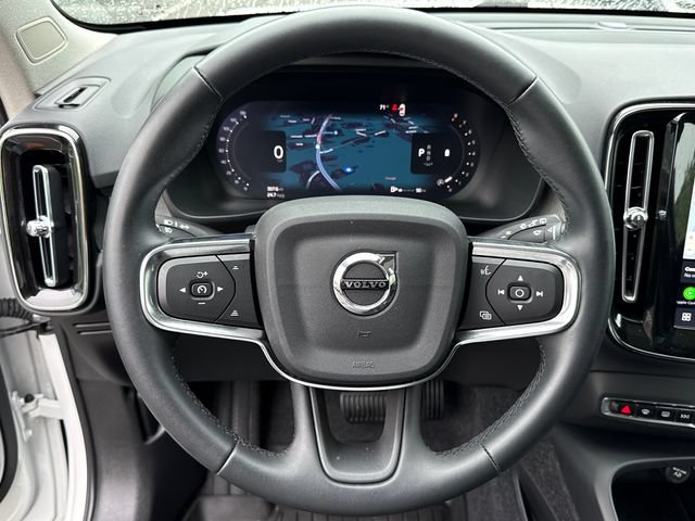 Used 2026 Volvo XC40 B5 Plus AWD/4WD image 14