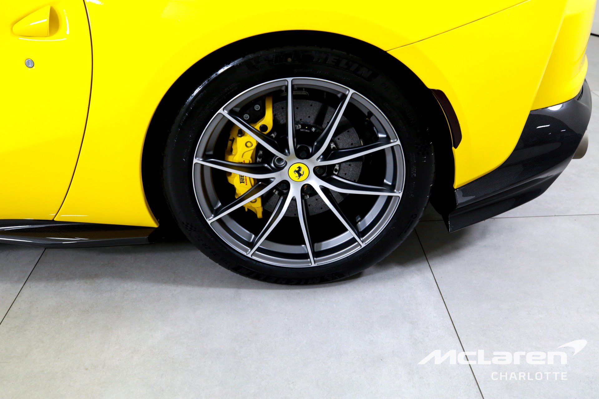 Used 2023 Ferrari 812 GTS RWD image 32