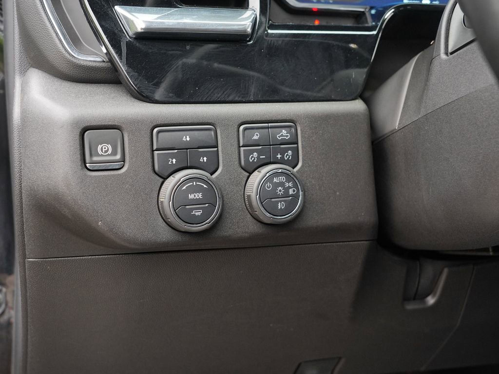 Used 2025 Chevrolet Silverado 3500 LT w/ All Star Edition AWD/4WD image 17