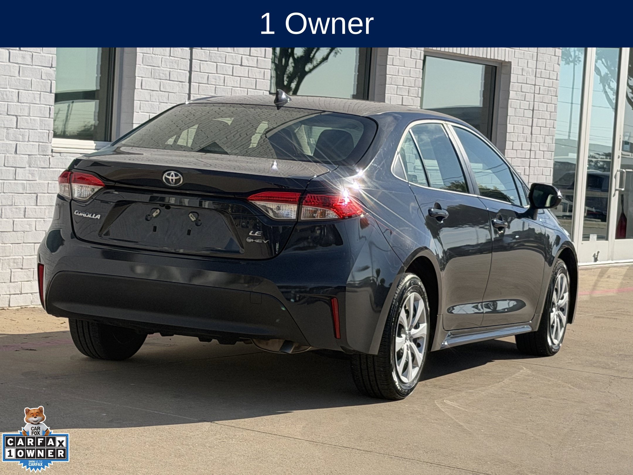 Used 2026 Toyota Corolla LE FWD image 4