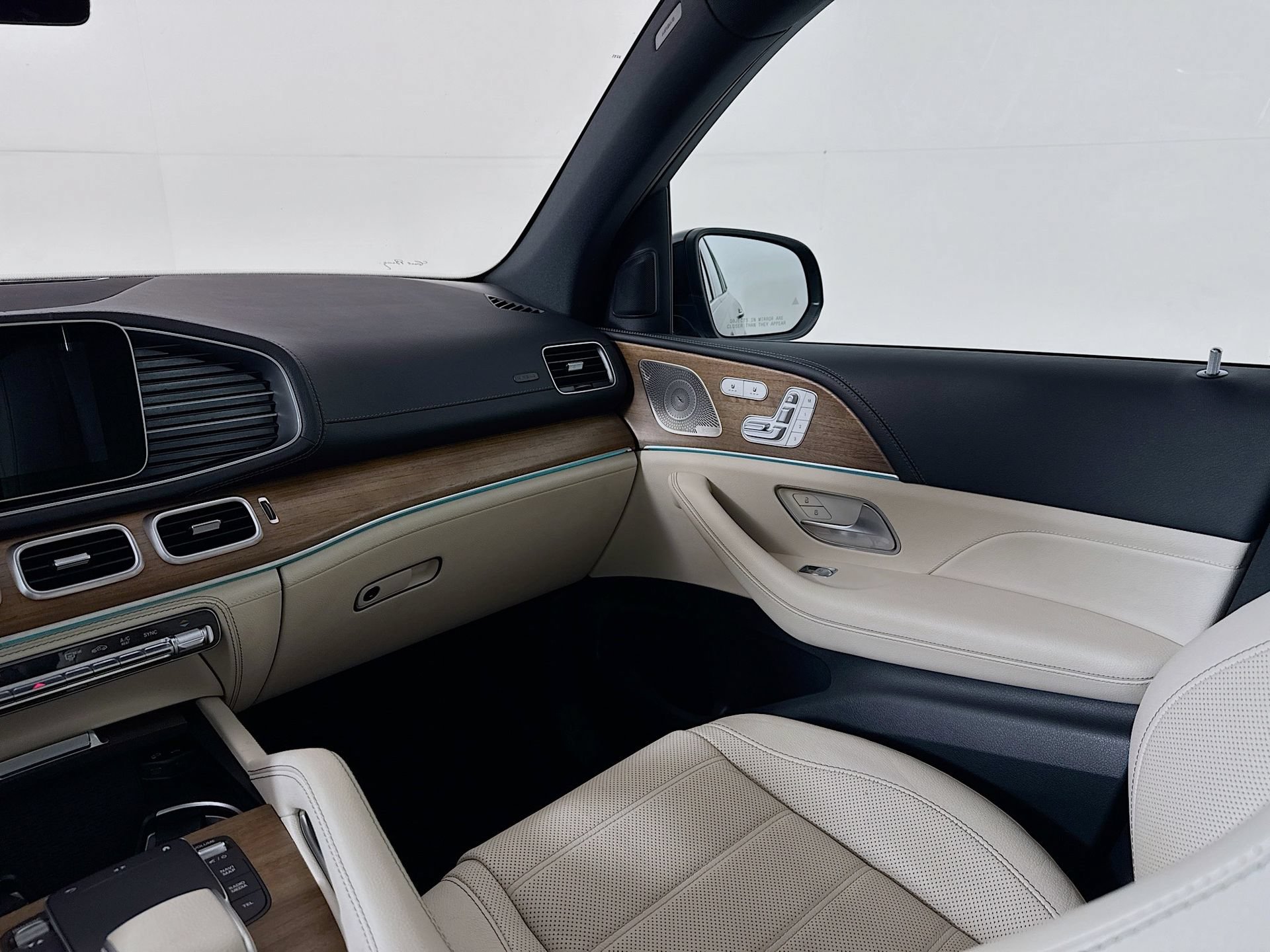 Certified 2023 Mercedes-Benz GLS 580 4MATIC image 26