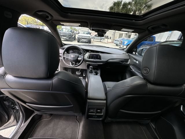 Certified 2023 Cadillac XT4 Sport w/ Driver Assist Package FWD image 31
