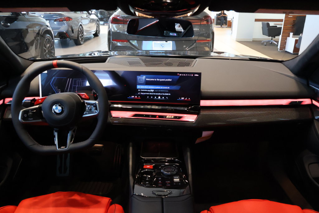 New 2027 BMW M5 Touring AWD/4WD image 5