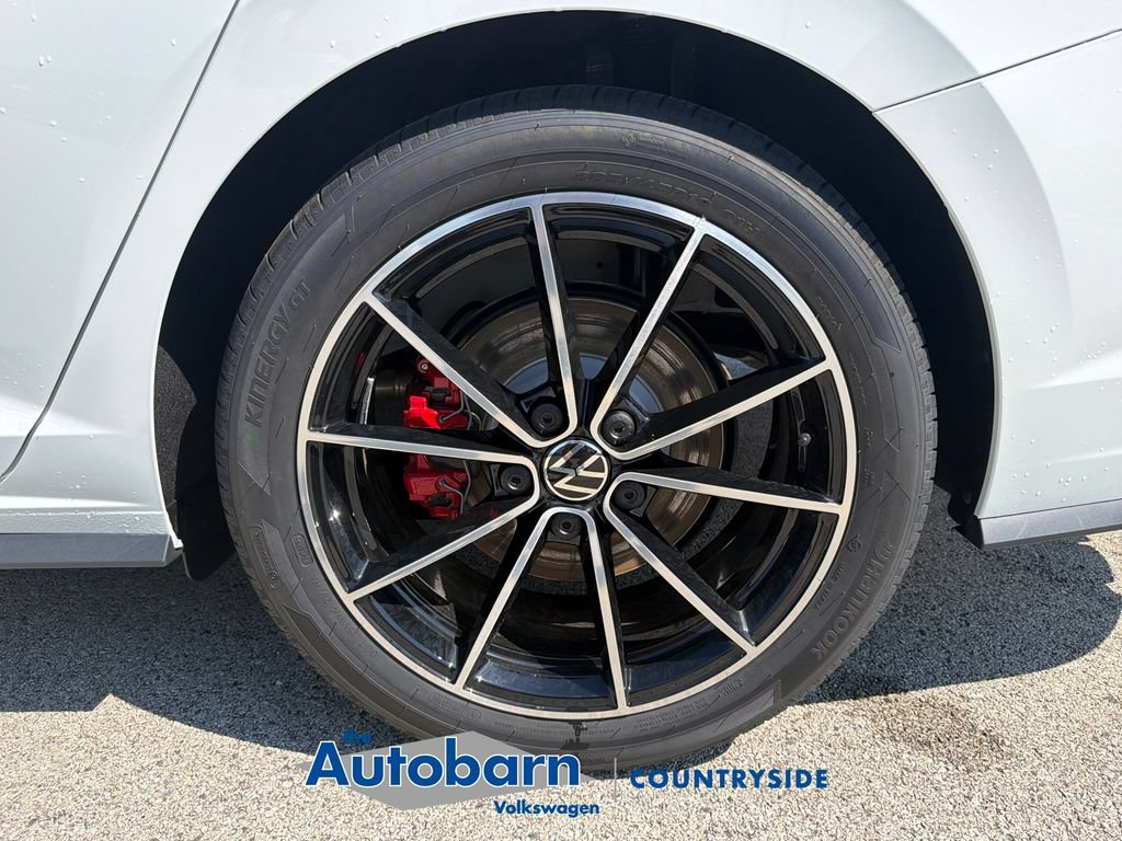 New 2026 Volkswagen Jetta GLI Autobahn FWD image 21