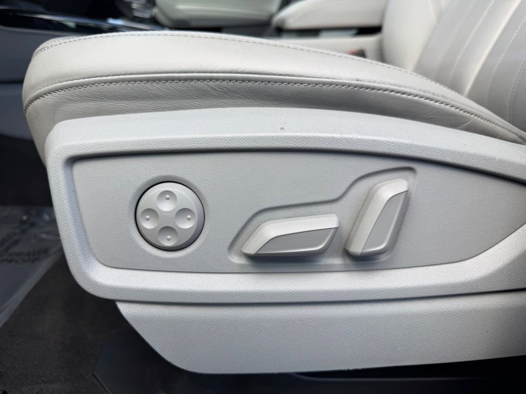 Used 2023 Audi Q5 2.0T Premium Plus w/ Premium Plus Package image 13