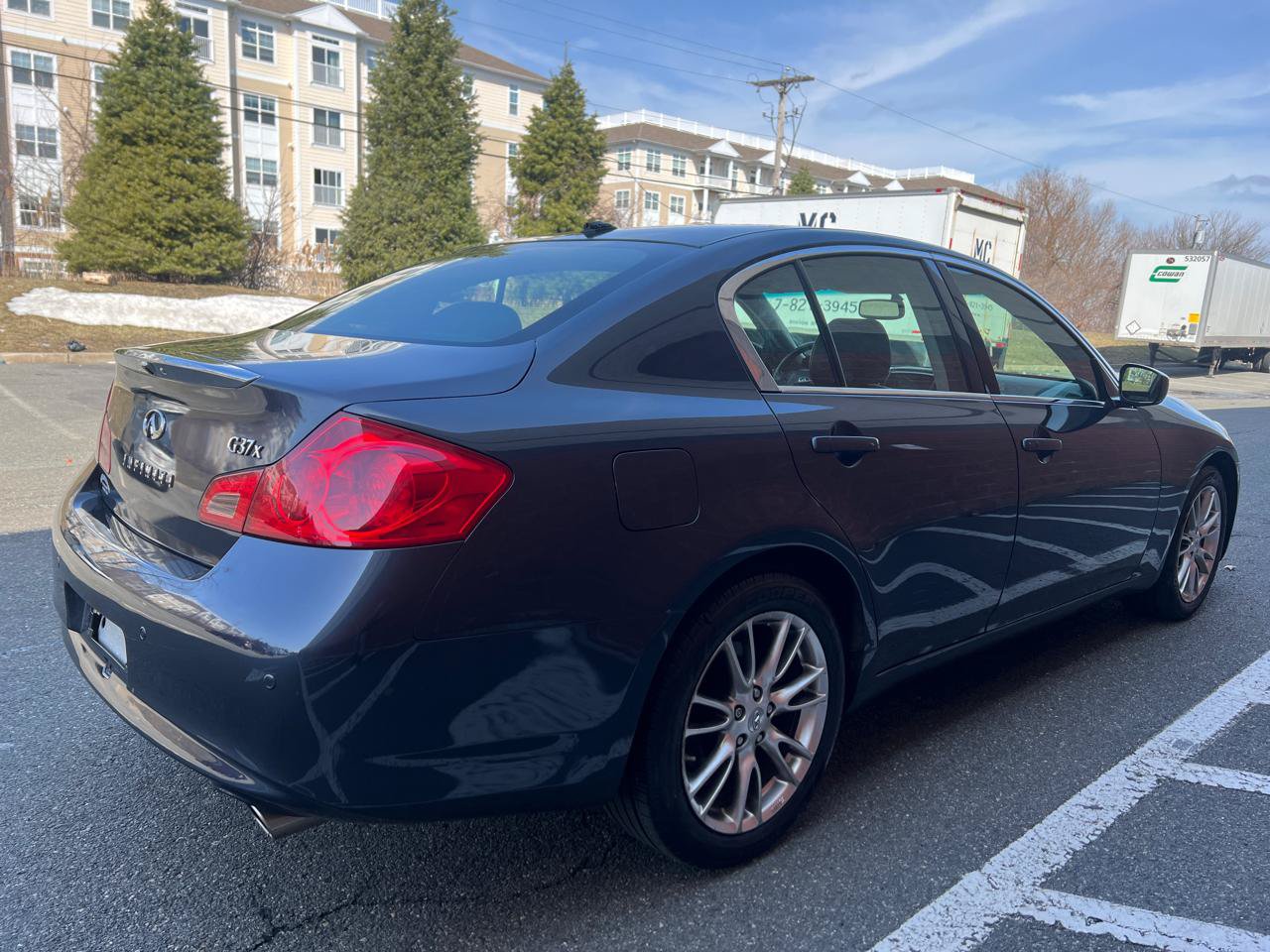 Used 2010 INFINITI G37 x Sedan w/ Premium Pkg AWD/4WD image 6