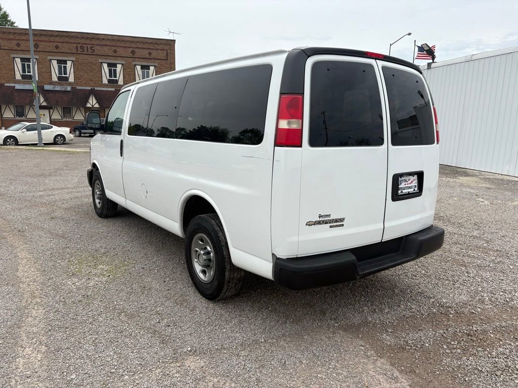 Used 2013 Chevrolet Express 2500 LS RWD image 5