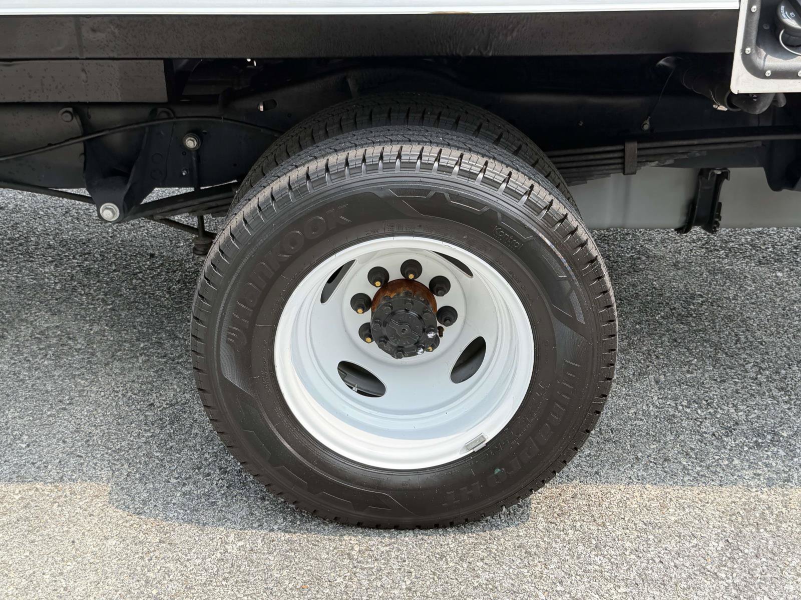 New 2027 Ford E-450 and Econoline 450 Super Duty w/ Power Equipment Group RWD image 31