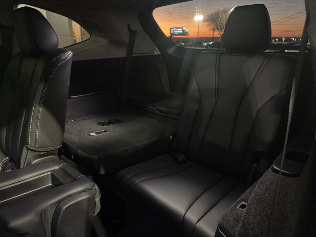 Used 2025 Acura MDX FWD w/ Technology Package image 16