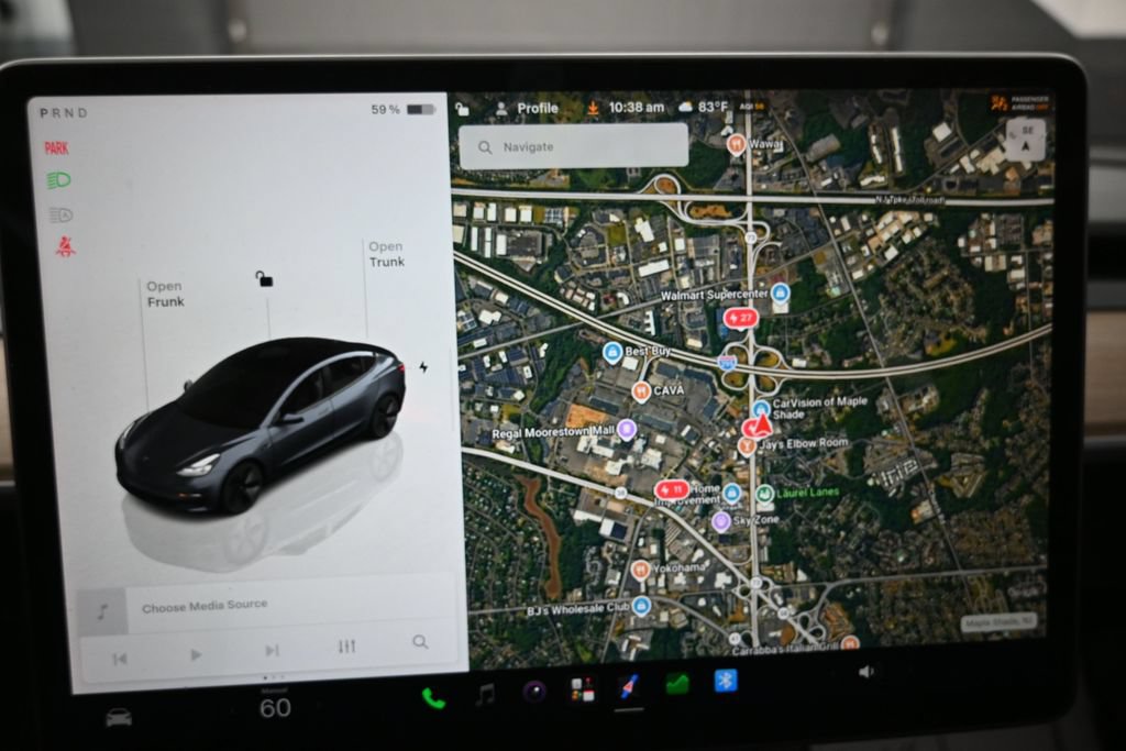 Used 2023 Tesla Model 3 Standard Range RWD image 12