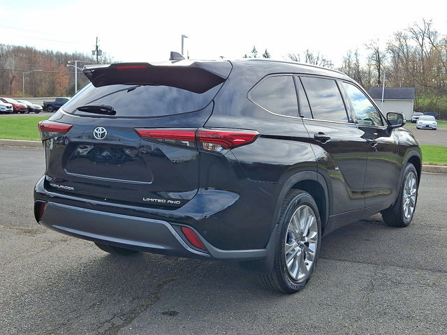 Used 2023 Toyota Highlander Limited image 27