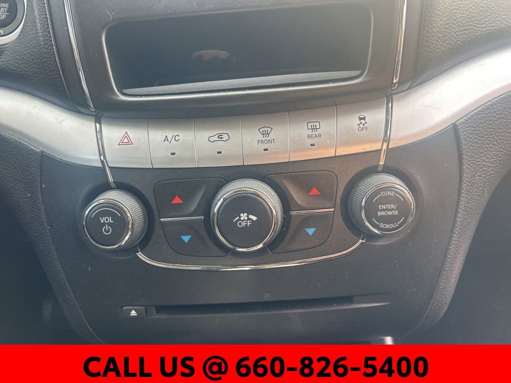 Used 2018 Dodge Journey SE w/ Blacktop Package image 10