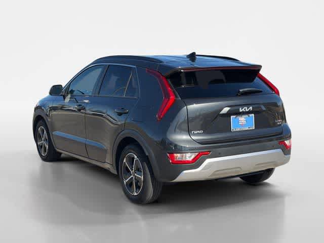 Used 2023 Kia Niro EX FWD image 4
