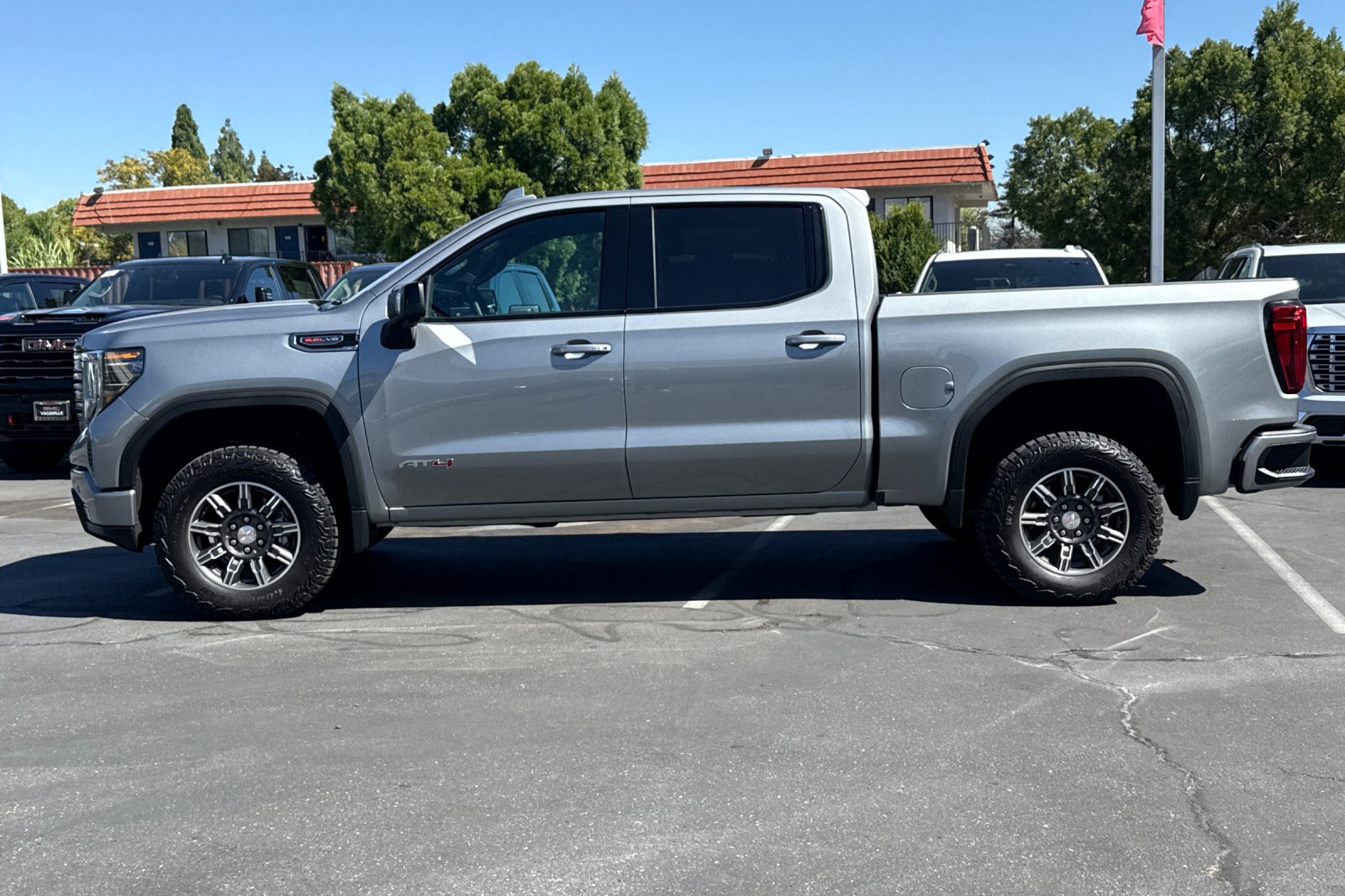Used 2026 GMC Sierra 1500 AT4 AWD/4WD image 8