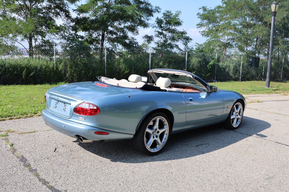 Used 2003 Jaguar XK8 Convertible RWD image 5