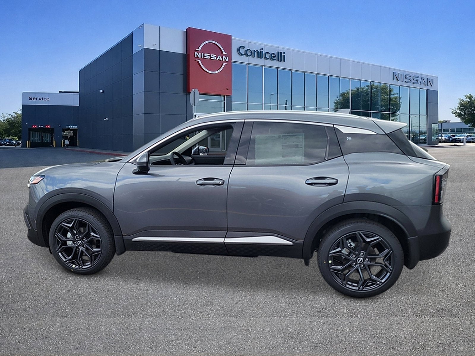New 2026 Nissan Kicks SR w/ SR Premium Package AWD/4WD image 2