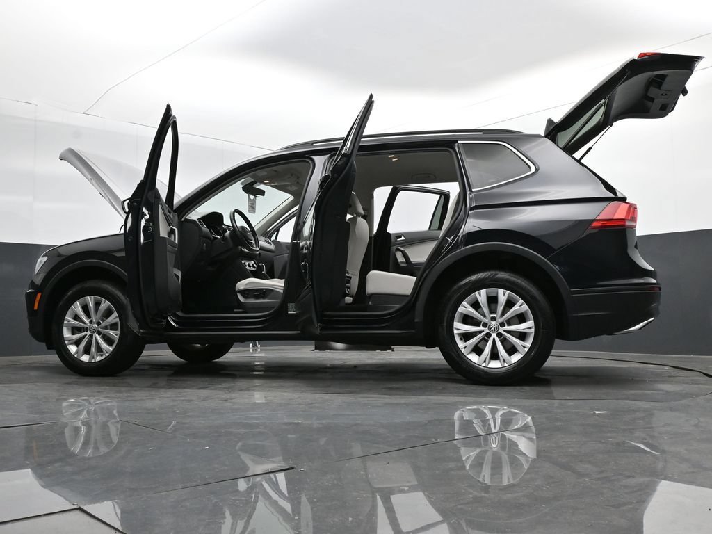 Used 2019 Volkswagen Tiguan SEL AWD/4WD image 33